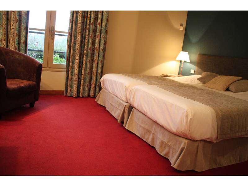 Hotel Le Domaine De Mombreux Lumbres Esterno foto